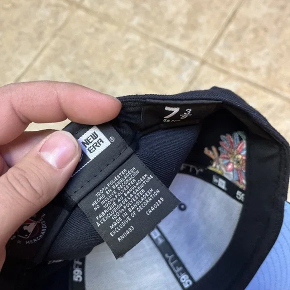 New Era Houston Astros 2017 World Series Champions Groovy Patch Blue UV 7 3/8 - Picture 7 of 10